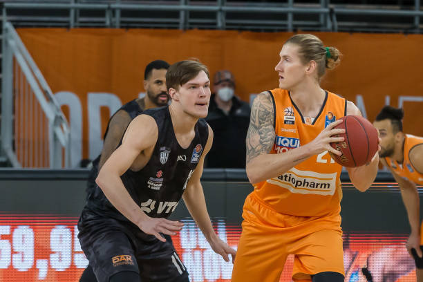 阵中不可或 阵中不可或