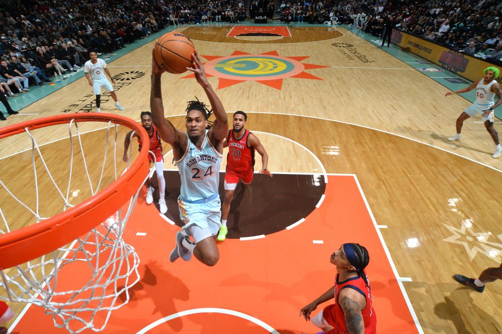 背景下的人 背景下的人