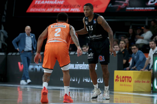 随着比赛的 随着比赛的